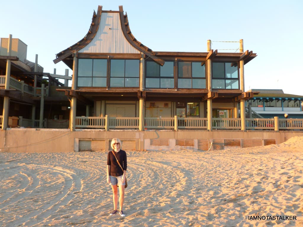Offshore – Liam’s Bar from “90210”