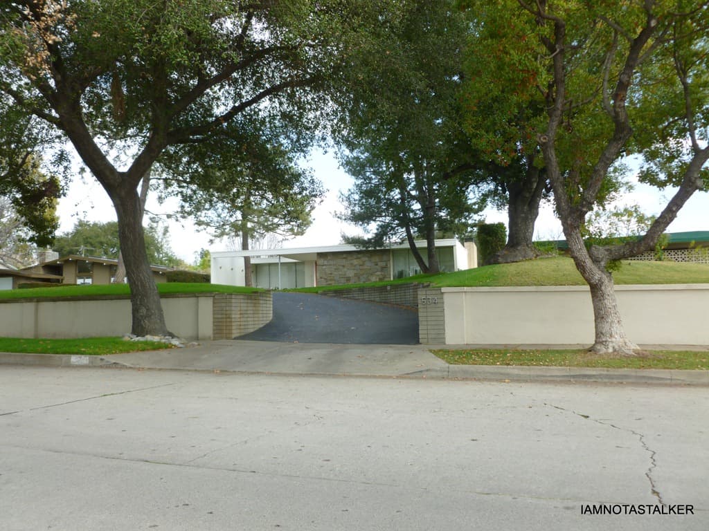 Oliver’s Palm Springs House from “The O.C.”
