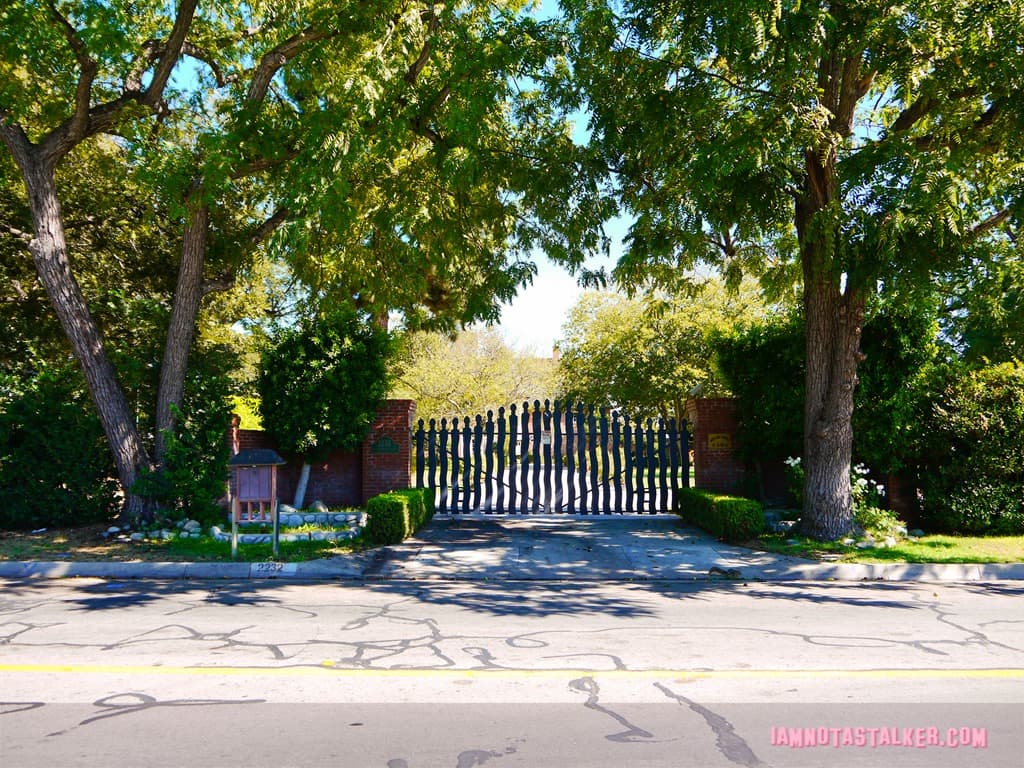 Chateau Bradbury Estate from “The Craft”