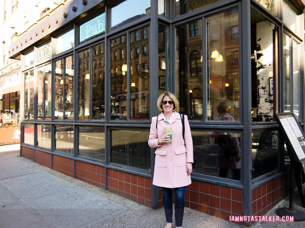 The “You’ve Got Mail” Breakup Restaurant