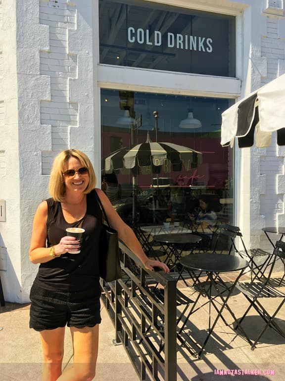 Carrera Caf&eacute; – Where Your Favorite Celebrity Can Be Turned into Latte Art