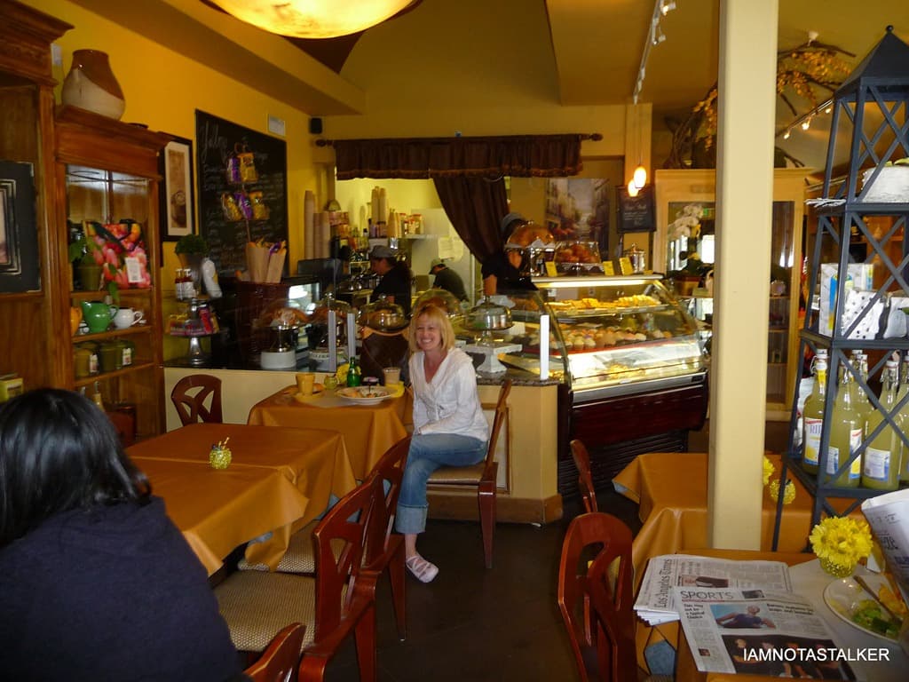 The Yellow Vase Café from “90210”
